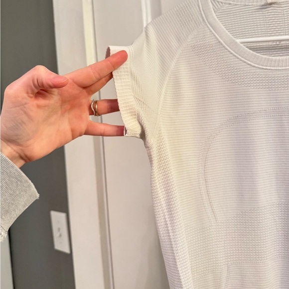 Lululemon Swiftly Tech Short Sleeve White - Picture 5 of 13